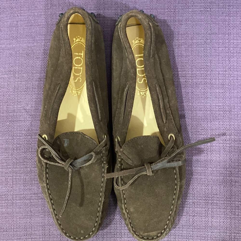 TODS Gommino leather slip on driving shoes Size 8-Mint!